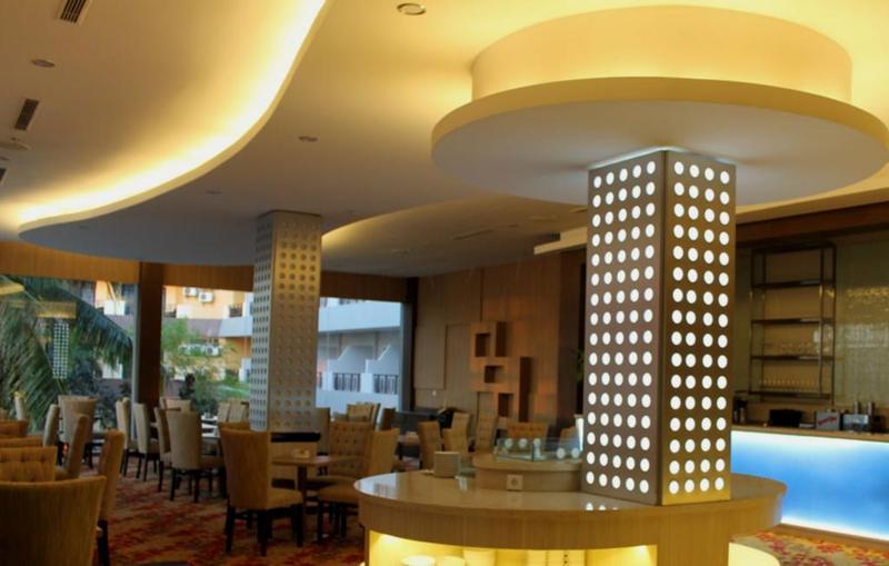 Kristal Hotel Kupang Kupang  Luaran gambar